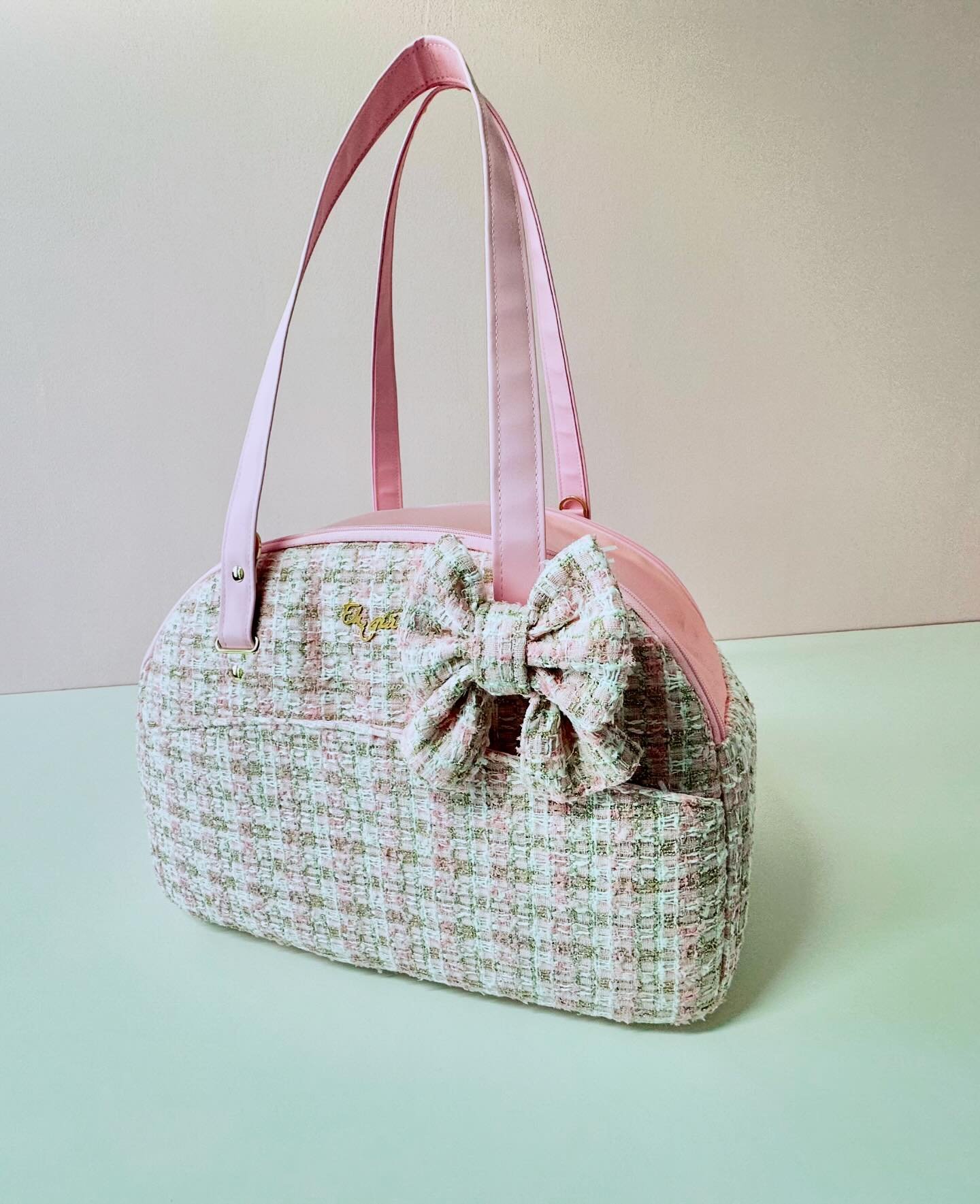Eh' Gia Traveller Bag