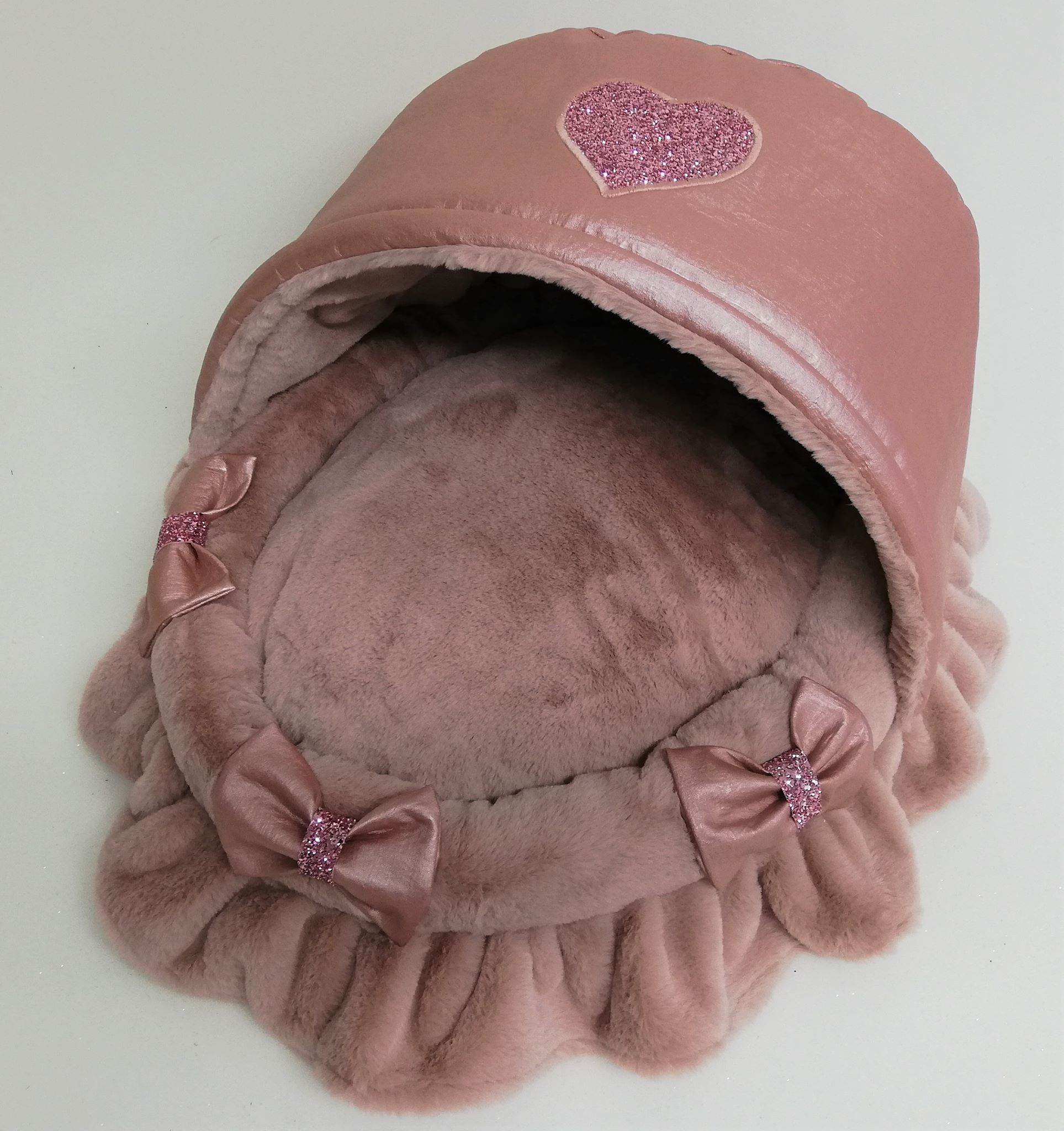 Eh Gia'  Kuschelbettchen " Rose "