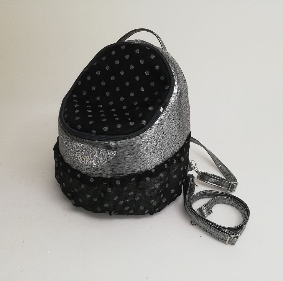 Eh Gia'  Traveller Hunderucksack/Autositz
