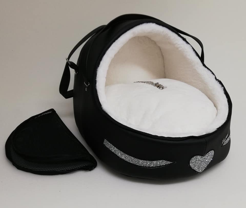 Eh Gia'  Igloo/Autositz Black & White