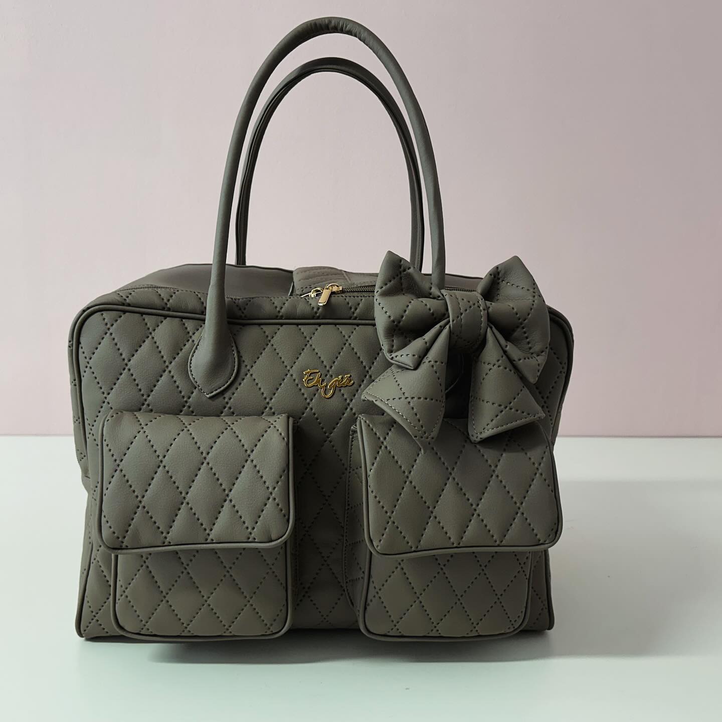 Eh Gia Trage / Reisetasche