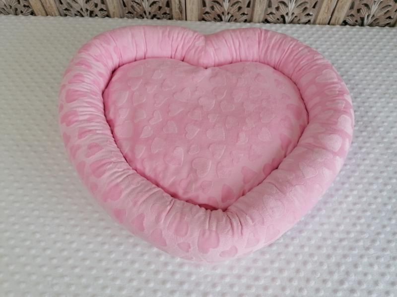 Kuschelbett in Herzform